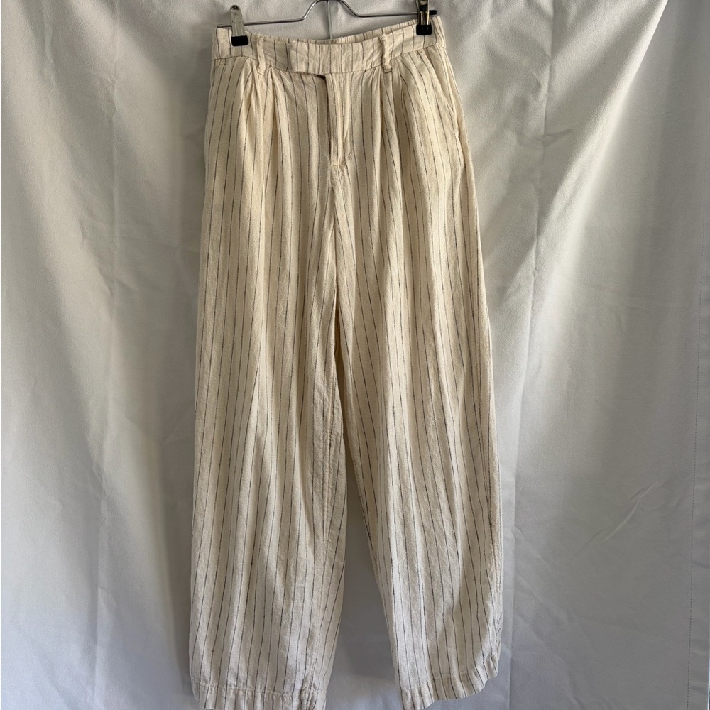 a new day Cream Striped Relaxed Light Weight, Wide Leg Pants, Size 2